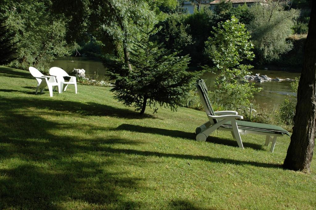 Logis Hotel Restaurant Les Norias Cazilhac  Exteriör bild